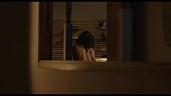 Actress - Lyndie Greenwood, Quinnlan Ashe: Movie - The Other People
